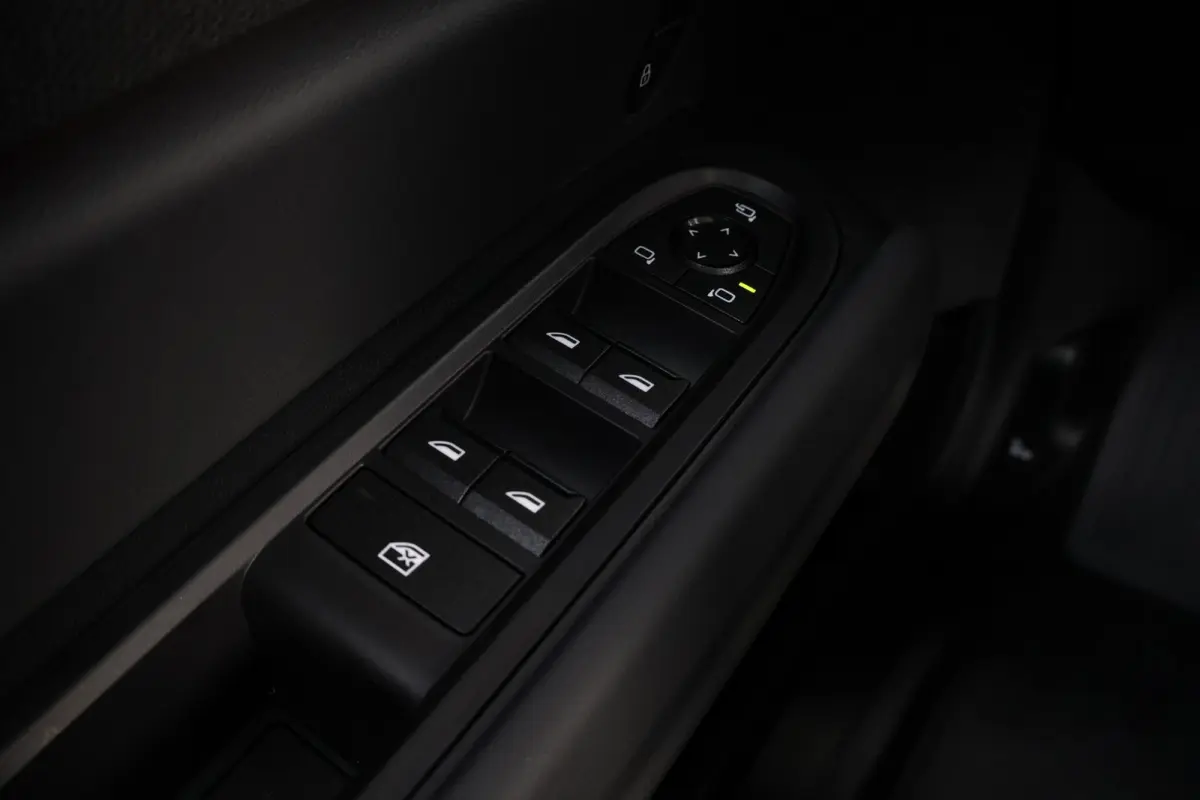 1.5 C John Cooper Works Trim | Pakket L