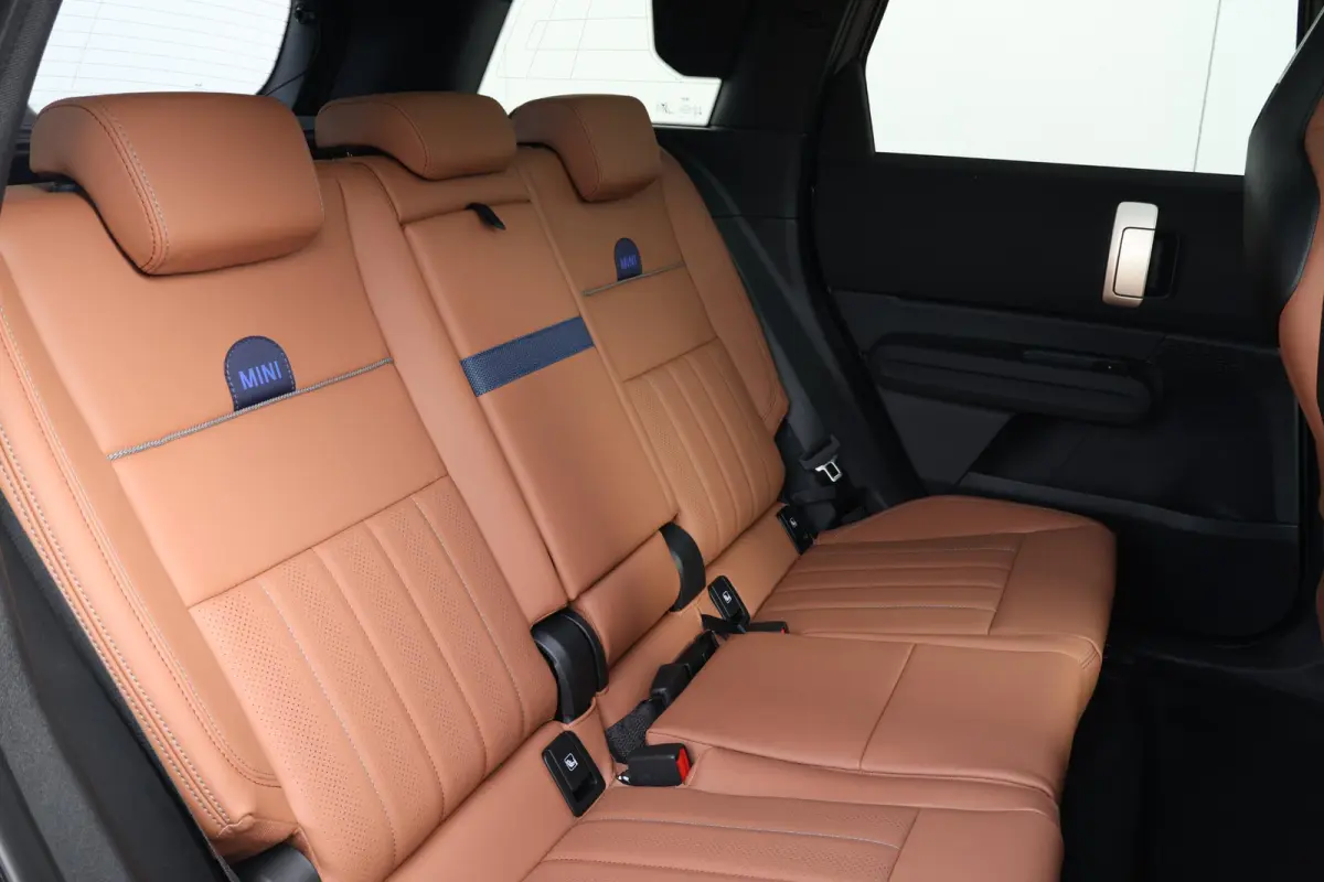 1.5 C John Cooper Works Trim | Pakket L