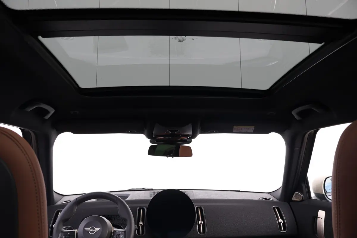1.5 C John Cooper Works Trim | Pakket L