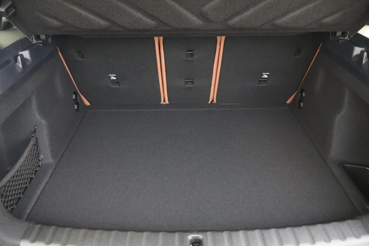 1.5 C John Cooper Works Trim | Pakket L