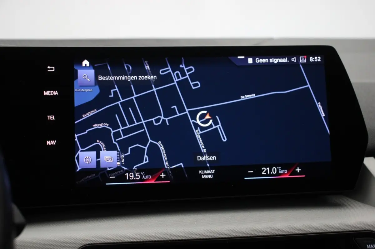 218i Automaat - Digitaal Cockpit, Carplay, Camera, Cruise