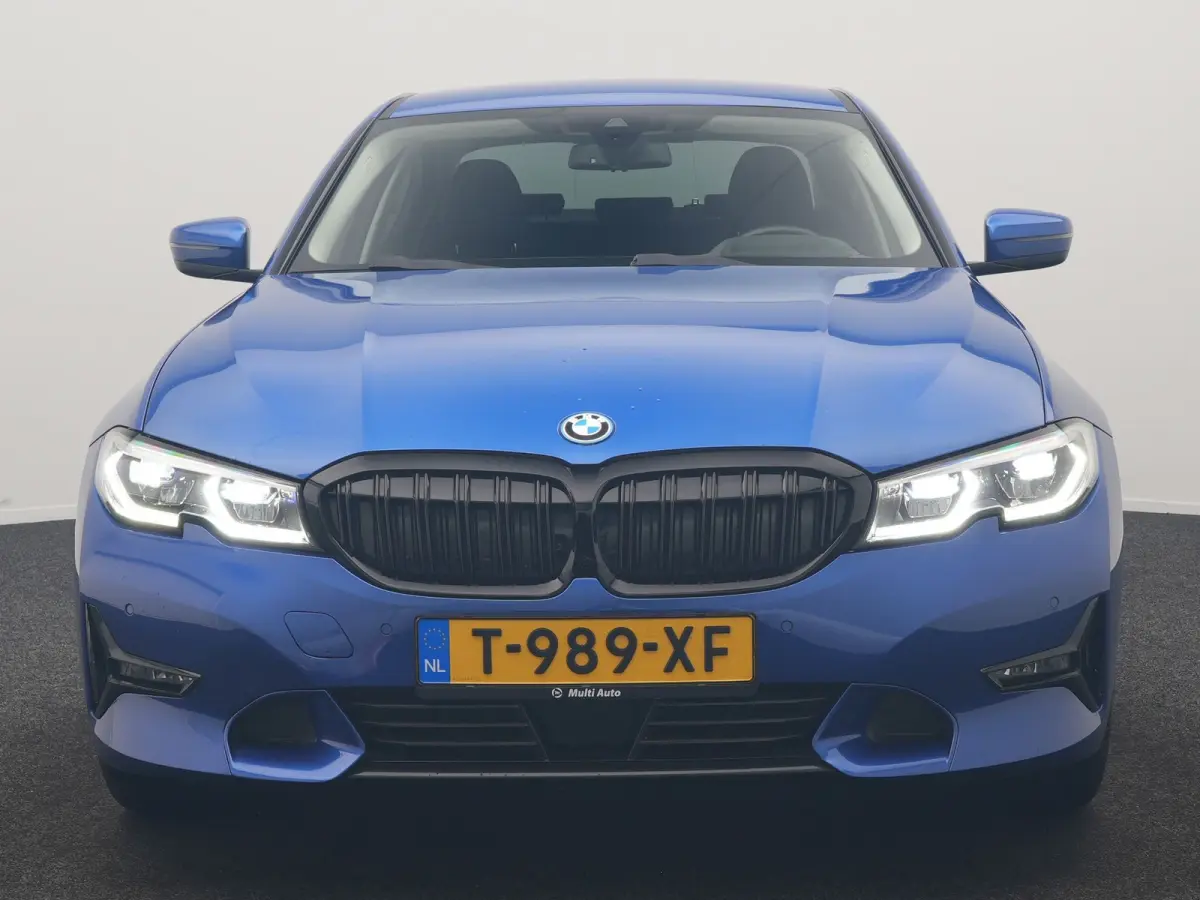 320e PHEV 204pk Dealer O.H | Head Up | Adaptive Cruise | Camera | Adaptief Onderstel | Laser LED | Lederen Sportstoelen Memory & Verwarmd | Apple Carplay | Blis | Virtual | Navigatie | DAB |