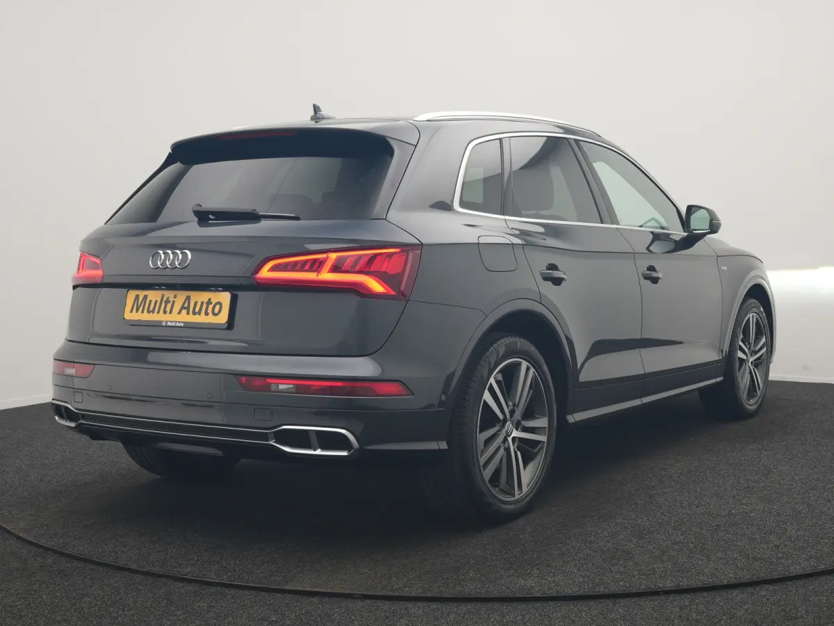 55 TFSI e Quattro 2x S Line PHEV 367pk Dealer O.H. | SOH 84,8% | Trekhaak Af Fabriek | Luchtvering | Adaptive Cruise | 360 Camera | Head Up | Matrix LED | Alcantara Sportstoelen Memory & Ver