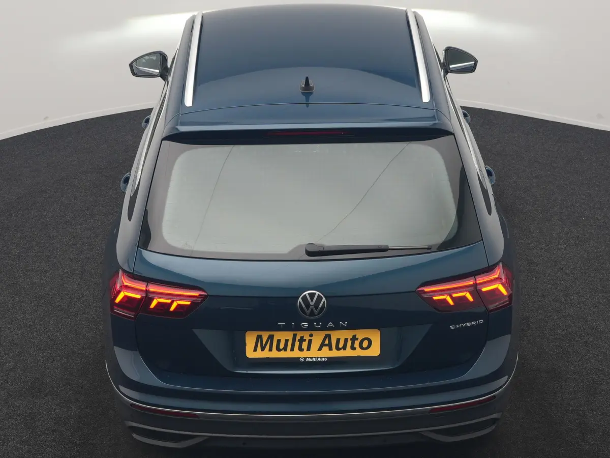 1.4 TSI eHybrid Life PHEV 245pk Dealer O.H. | SOH 97,6% | Trekhaak Af Fabriek | Adaptive Cruise | 360 Camera | IQ Light | Stoelen & Stuur Verwarmd | Keyless | BLIS | Apple Carplay | Navigati