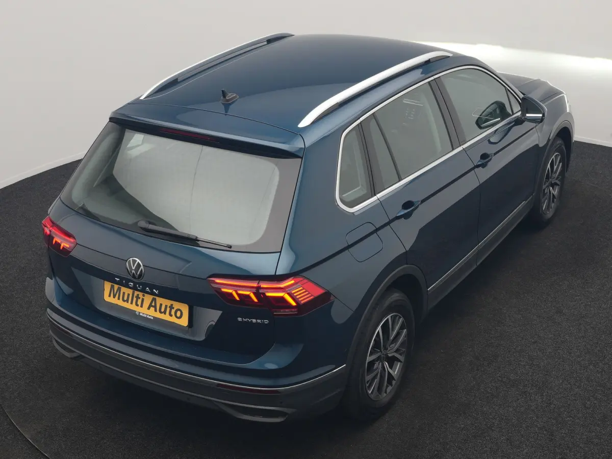 1.4 TSI eHybrid Life PHEV 245pk Dealer O.H. | SOH 97,6% | Trekhaak Af Fabriek | Adaptive Cruise | 360 Camera | IQ Light | Stoelen & Stuur Verwarmd | Keyless | BLIS | Apple Carplay | Navigati