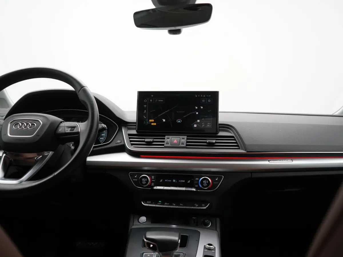 55 TFSI e S Line PHEV 367pk Dealer O.H | Trekhaak Af Fabriek | Adaptive Cruise | 360 Camera | Bang & Olufsen | Matrix LED | Lederen Sportstoelen Memory & Verwarmd | Apple Carplay | Keyless |