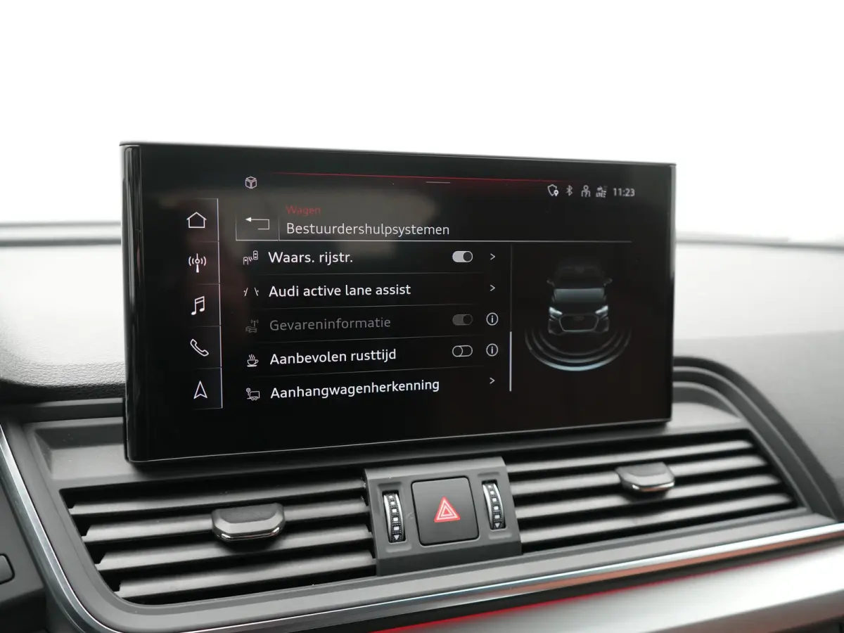 55 TFSI e S Line PHEV 367pk Dealer O.H | Trekhaak Af Fabriek | Adaptive Cruise | 360 Camera | Bang & Olufsen | Matrix LED | Lederen Sportstoelen Memory & Verwarmd | Apple Carplay | Keyless |
