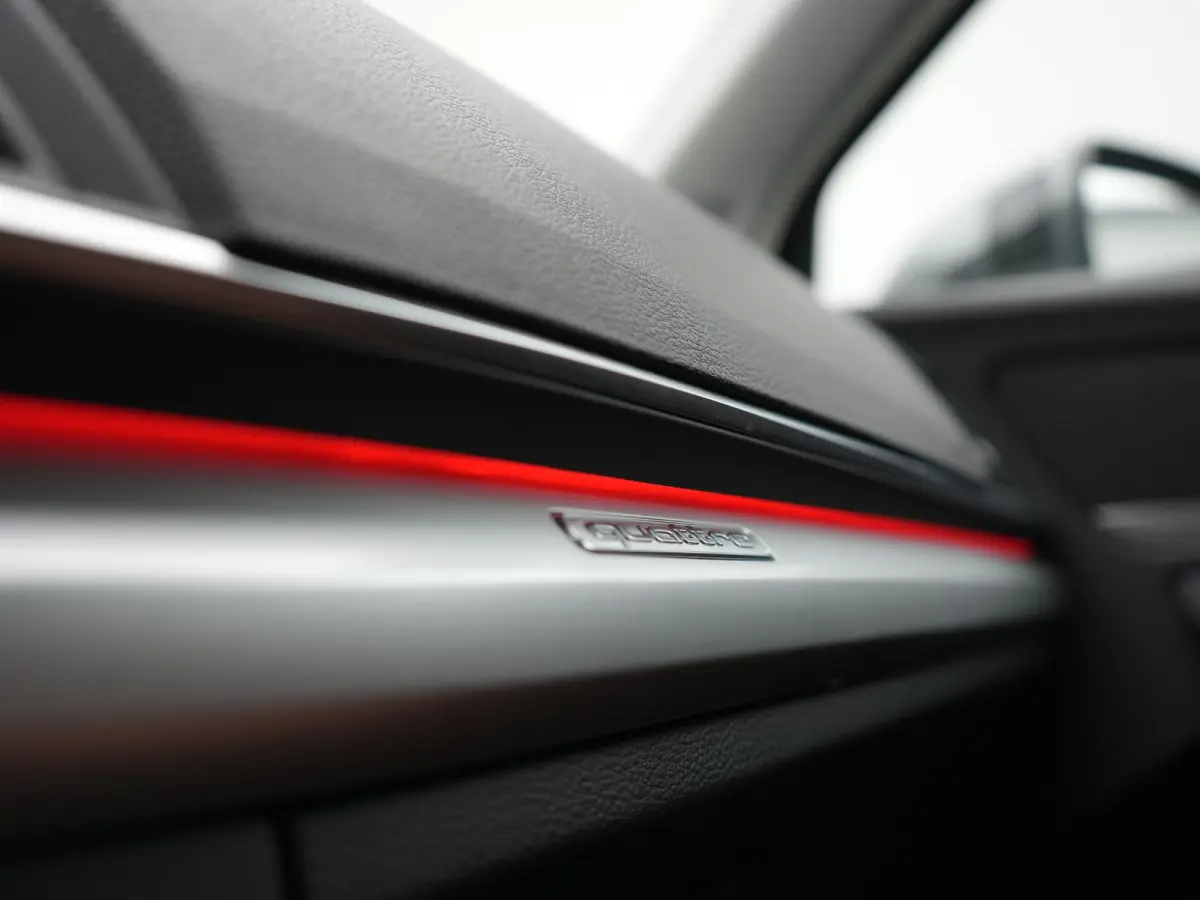 55 TFSI e S Line PHEV 367pk Dealer O.H | Trekhaak Af Fabriek | Adaptive Cruise | 360 Camera | Bang & Olufsen | Matrix LED | Lederen Sportstoelen Memory & Verwarmd | Apple Carplay | Keyless |