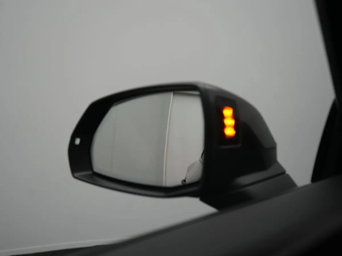 55 TFSI e S Line PHEV 367pk Dealer O.H | Trekhaak Af Fabriek | Adaptive Cruise | 360 Camera | Bang & Olufsen | Matrix LED | Lederen Sportstoelen Memory & Verwarmd | Apple Carplay | Keyless |