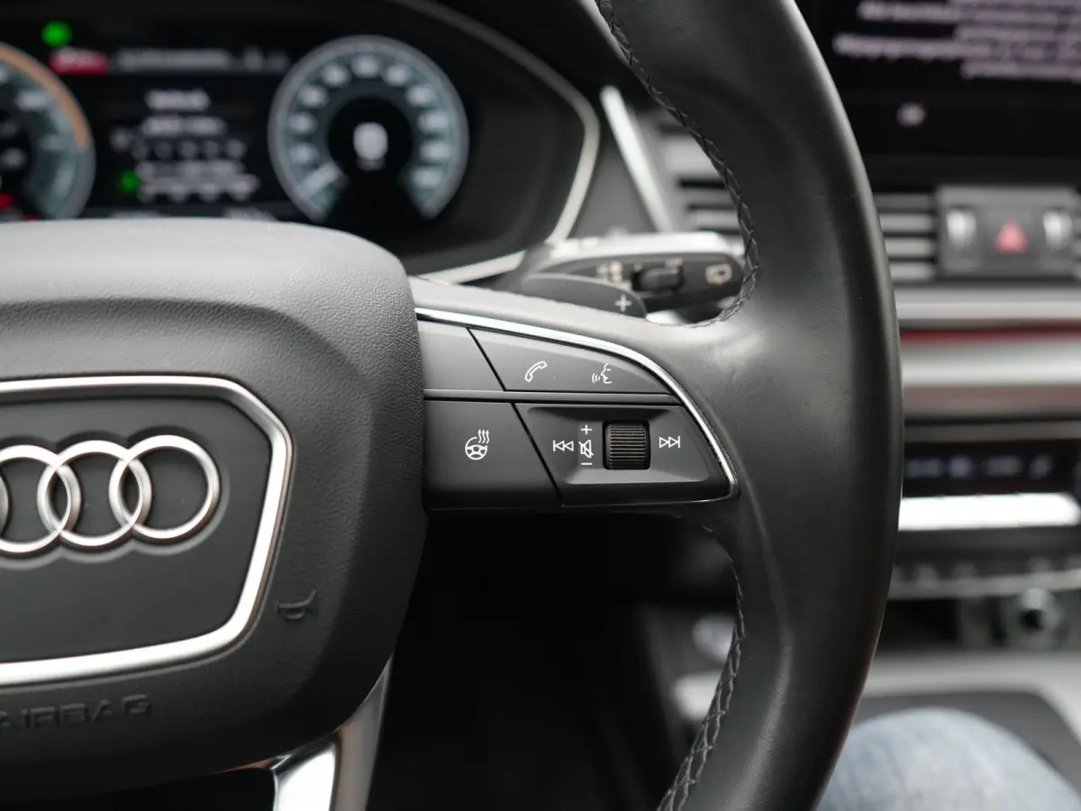 55 TFSI e S Line PHEV 367pk Dealer O.H | Trekhaak Af Fabriek | Adaptive Cruise | 360 Camera | Bang & Olufsen | Matrix LED | Lederen Sportstoelen Memory & Verwarmd | Apple Carplay | Keyless |