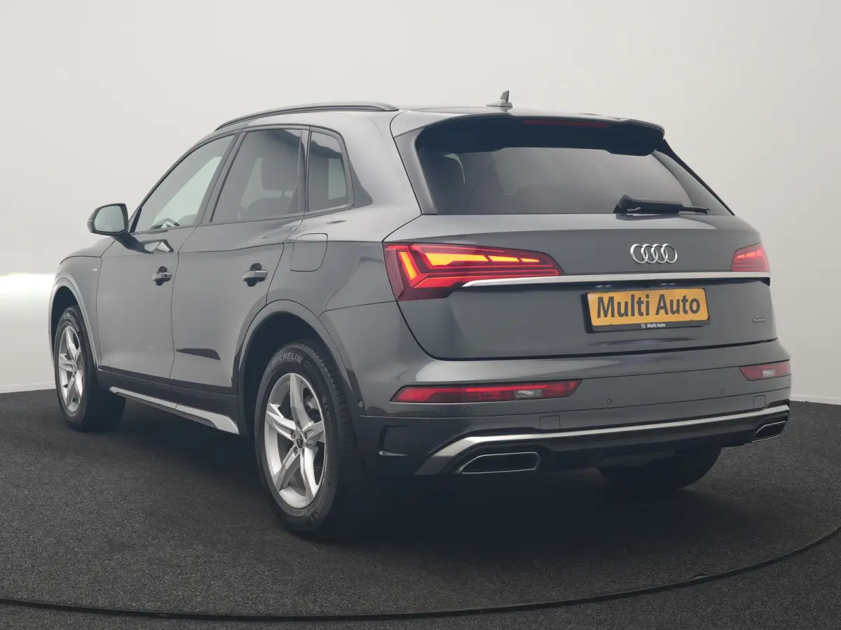 55 TFSI e S Line PHEV 367pk Dealer O.H | Trekhaak Af Fabriek | Adaptive Cruise | 360 Camera | Bang & Olufsen | Matrix LED | Lederen Sportstoelen Memory & Verwarmd | Apple Carplay | Keyless |