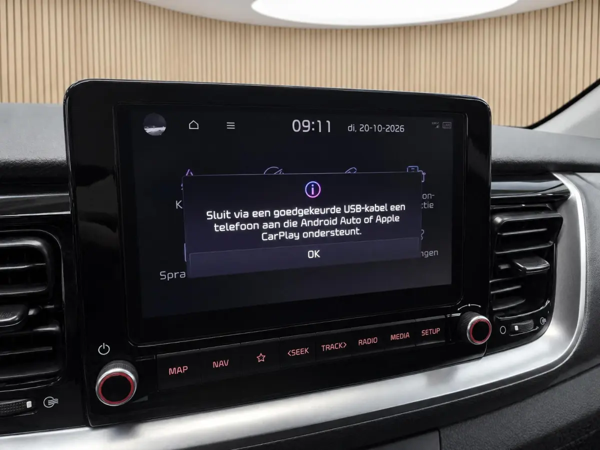 1.0 T-GDi MHEV DynamicPlusLine Dealer onderhouden | Trekhaak | Climate control | Navigatie |