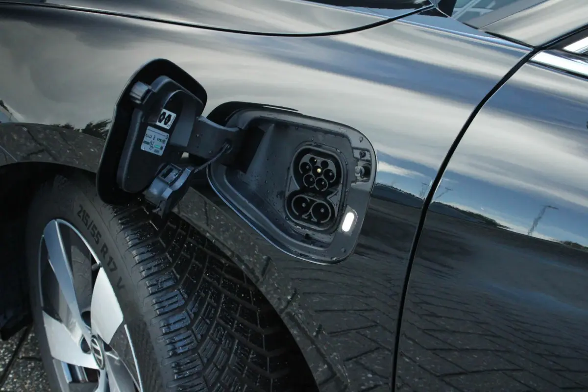 1.5 eHybrid 204pk Business | Trekhaak | Camera | Travel Assist