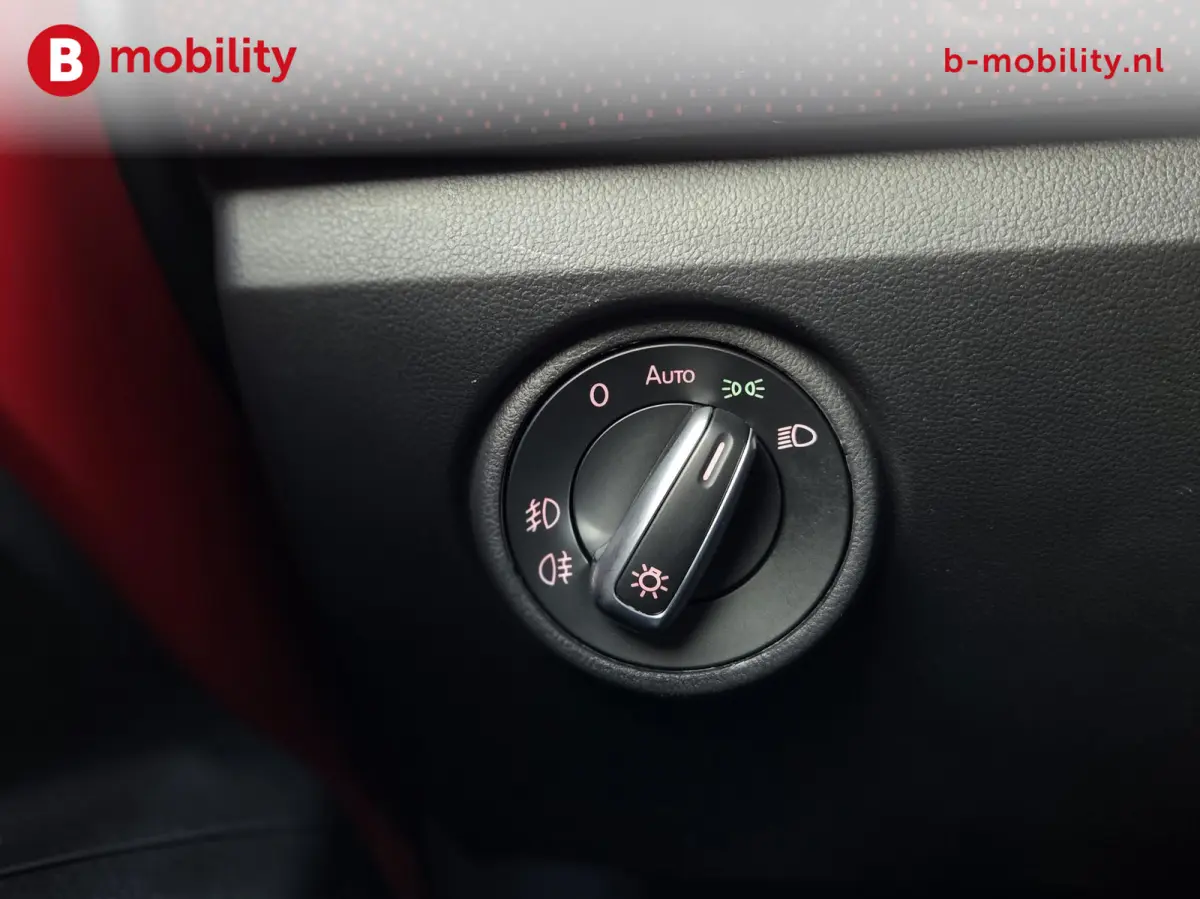 Up! 1.0 TSI 90 PK High Up! 5-Drs. Stoelverwarming NL Auto! | Climate Control | DAB | Cruise Control