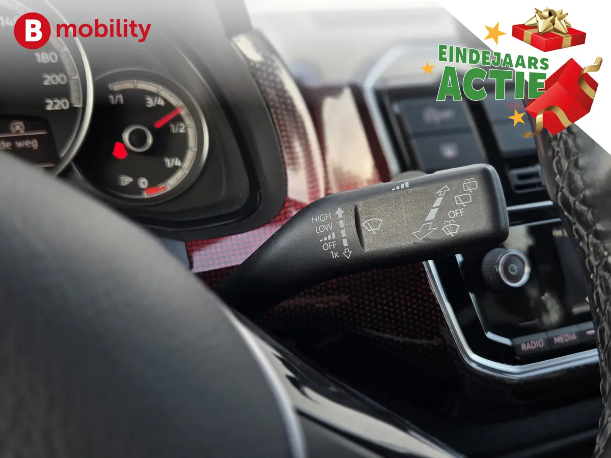 Up! 1.0 TSI 90 PK High Up! 5-Drs. Stoelverwarming NL Auto! | Climate Control | DAB | Cruise Control