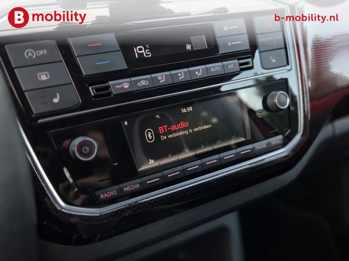 Up! 1.0 TSI 90 PK High Up! 5-Drs. Stoelverwarming NL Auto! | Climate Control | DAB | Cruise Control