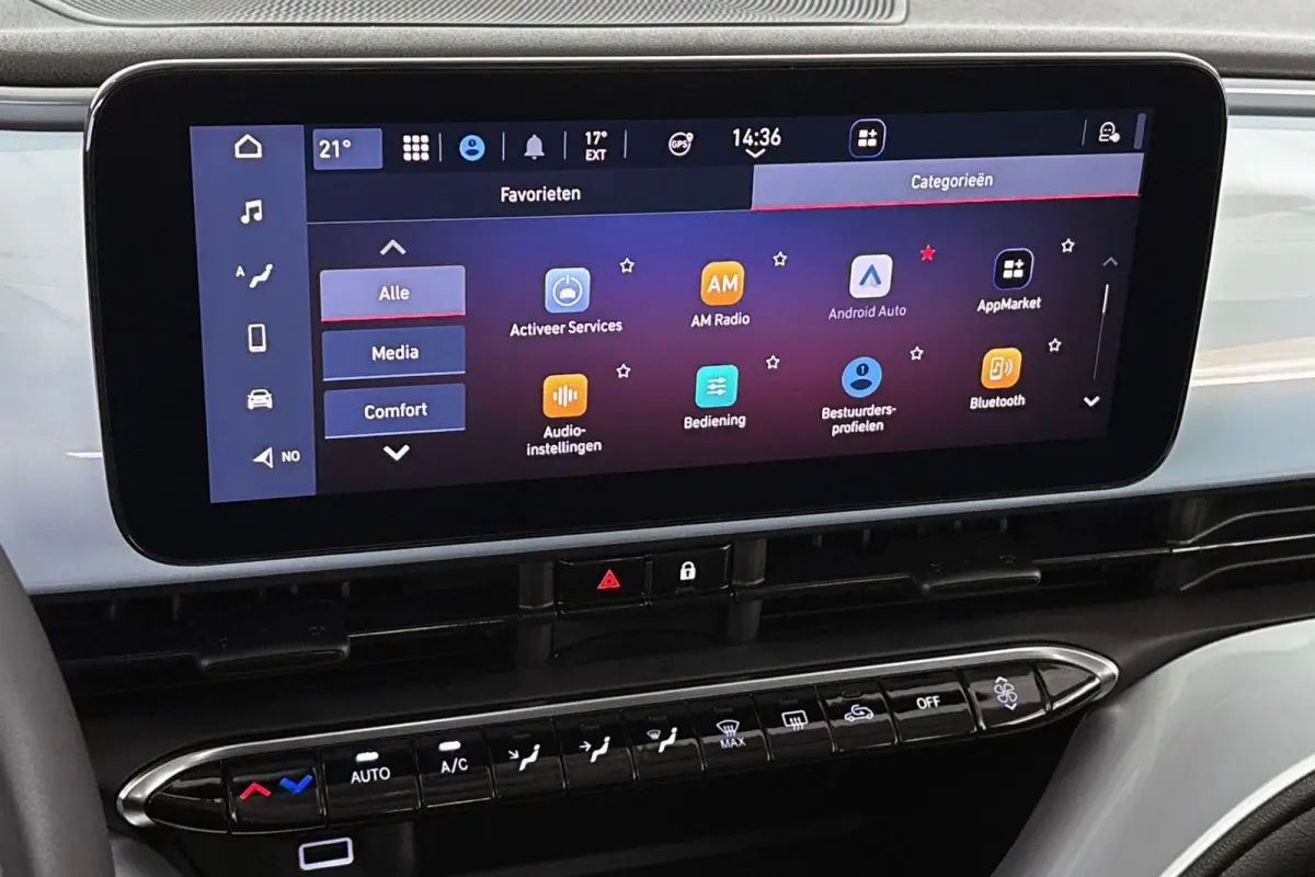 Icon 42 kWh LED Camera Keyless Apple CarPlay