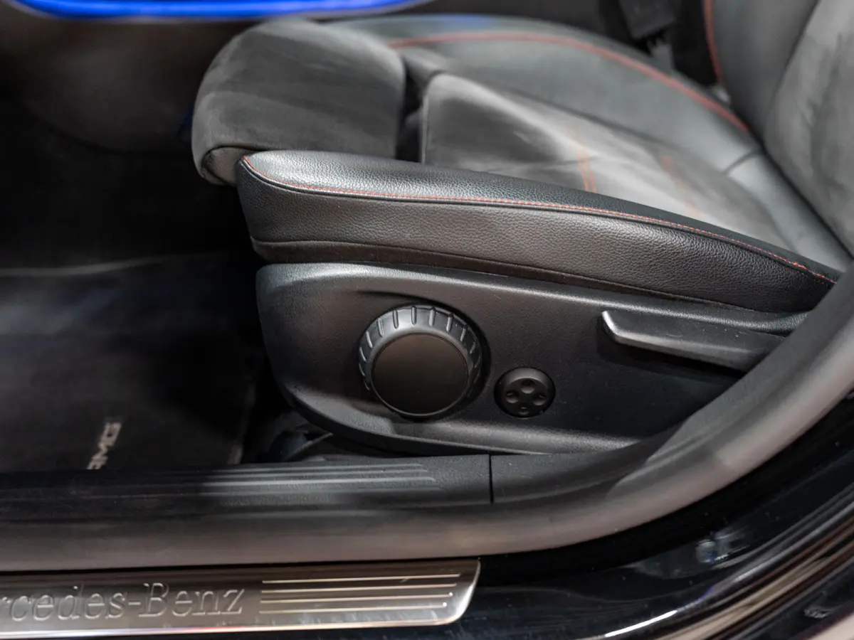 CLA 180 AMG Line, Pano, Digi Dash, Voll Led, Apple Carplay, Android Auto, NAP, Cam, Volledig Onderhouden