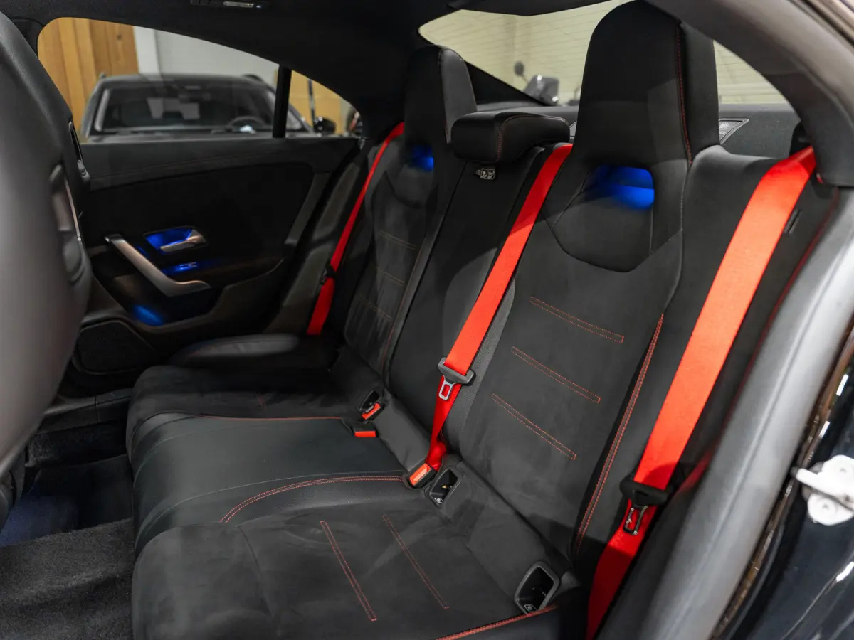 CLA 180 AMG Line, Pano, Digi Dash, Voll Led, Apple Carplay, Android Auto, NAP, Cam, Volledig Onderhouden