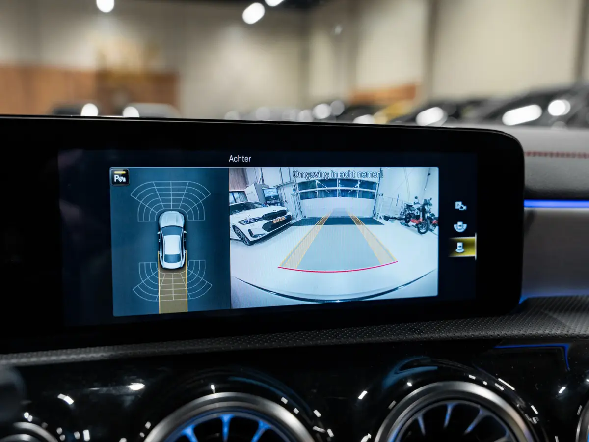 CLA 180 AMG Line, Pano, Digi Dash, Voll Led, Apple Carplay, Android Auto, NAP, Cam, Volledig Onderhouden