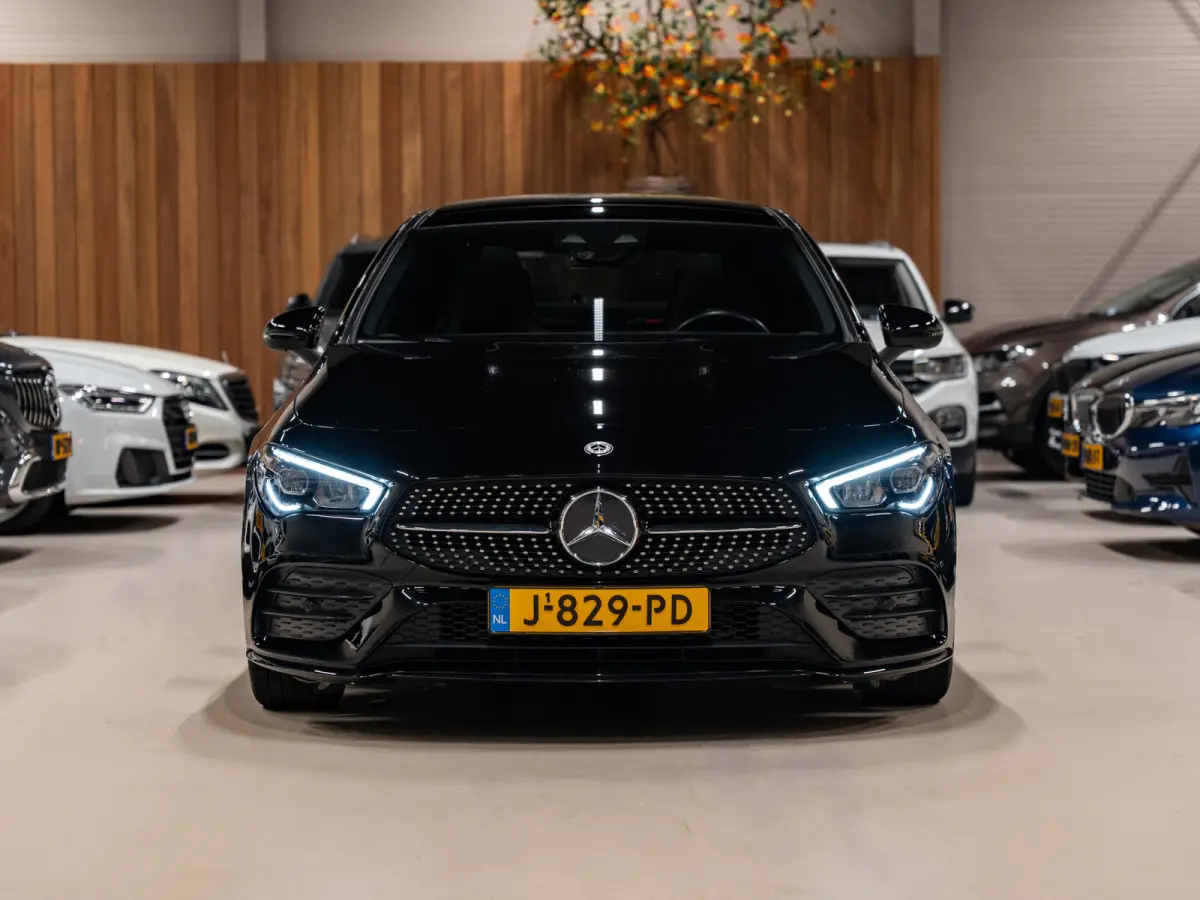 CLA 180 AMG Line, Pano, Digi Dash, Voll Led, Apple Carplay, Android Auto, NAP, Cam, Volledig Onderhouden
