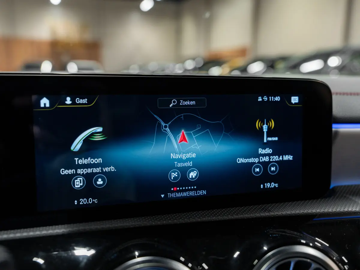 CLA 180 AMG Line, Pano, Digi Dash, Voll Led, Apple Carplay, Android Auto, NAP, Cam, Volledig Onderhouden