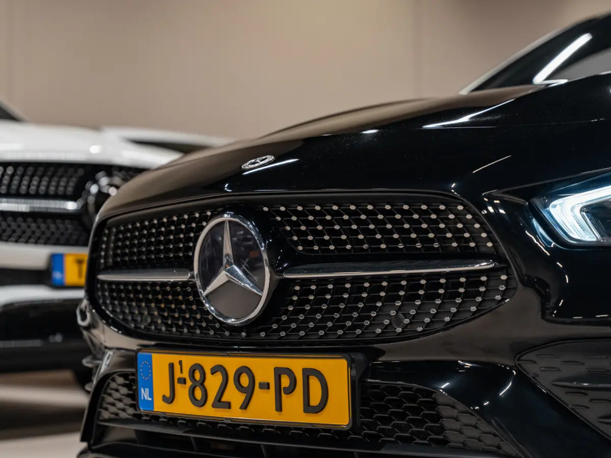 CLA 180 AMG Line, Pano, Digi Dash, Voll Led, Apple Carplay, Android Auto, NAP, Cam, Volledig Onderhouden