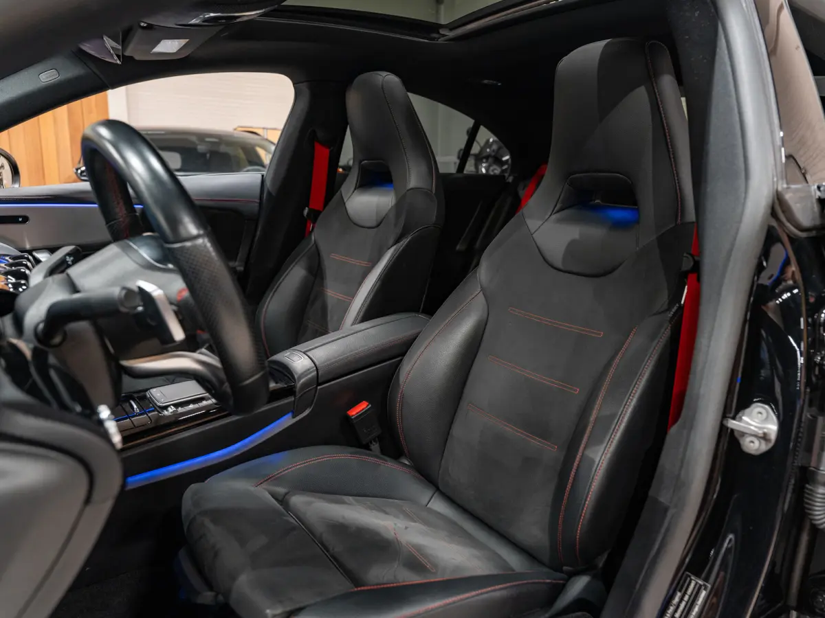 CLA 180 AMG Line, Pano, Digi Dash, Voll Led, Apple Carplay, Android Auto, NAP, Cam, Volledig Onderhouden