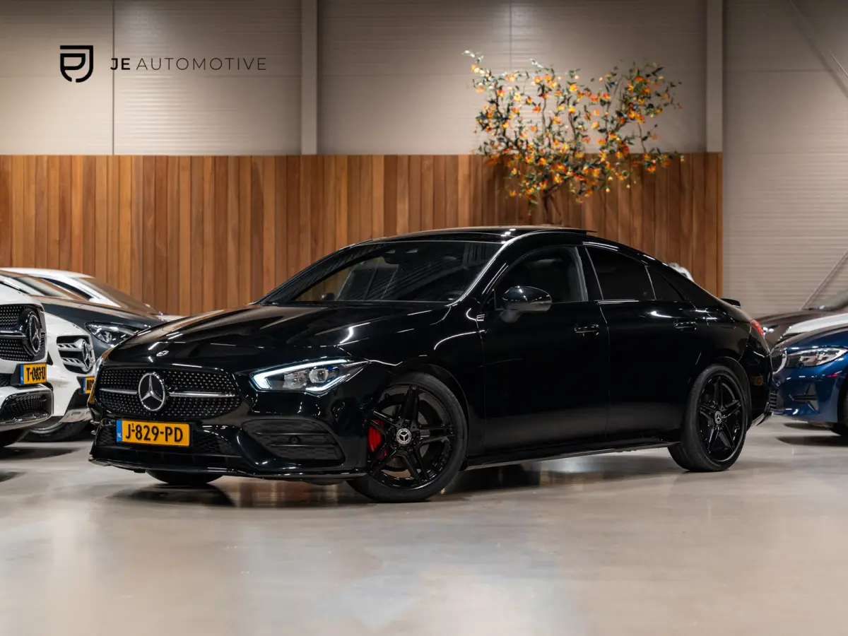 CLA 180 AMG Line, Pano, Digi Dash, Voll Led, Apple Carplay, Android Auto, NAP, Cam, Volledig Onderhouden