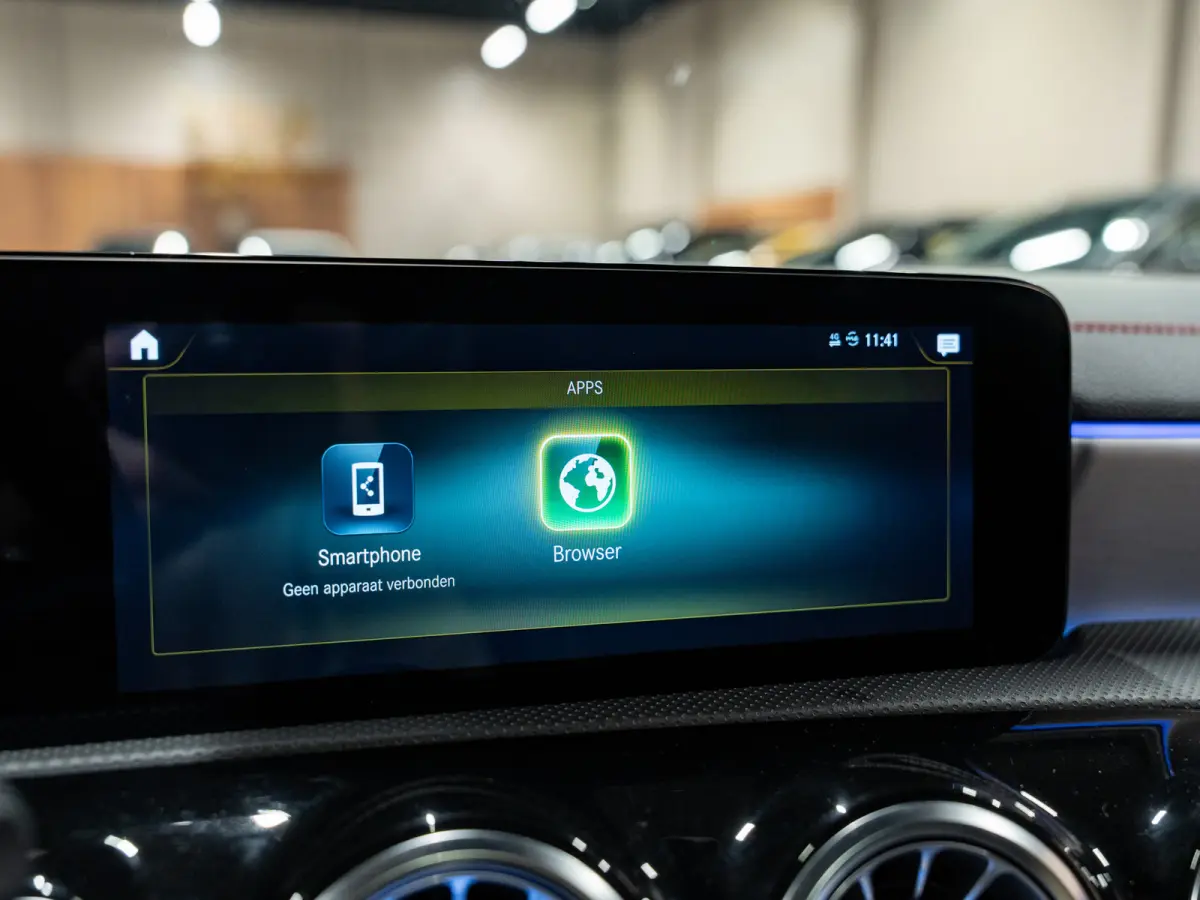CLA 180 AMG Line, Pano, Digi Dash, Voll Led, Apple Carplay, Android Auto, NAP, Cam, Volledig Onderhouden