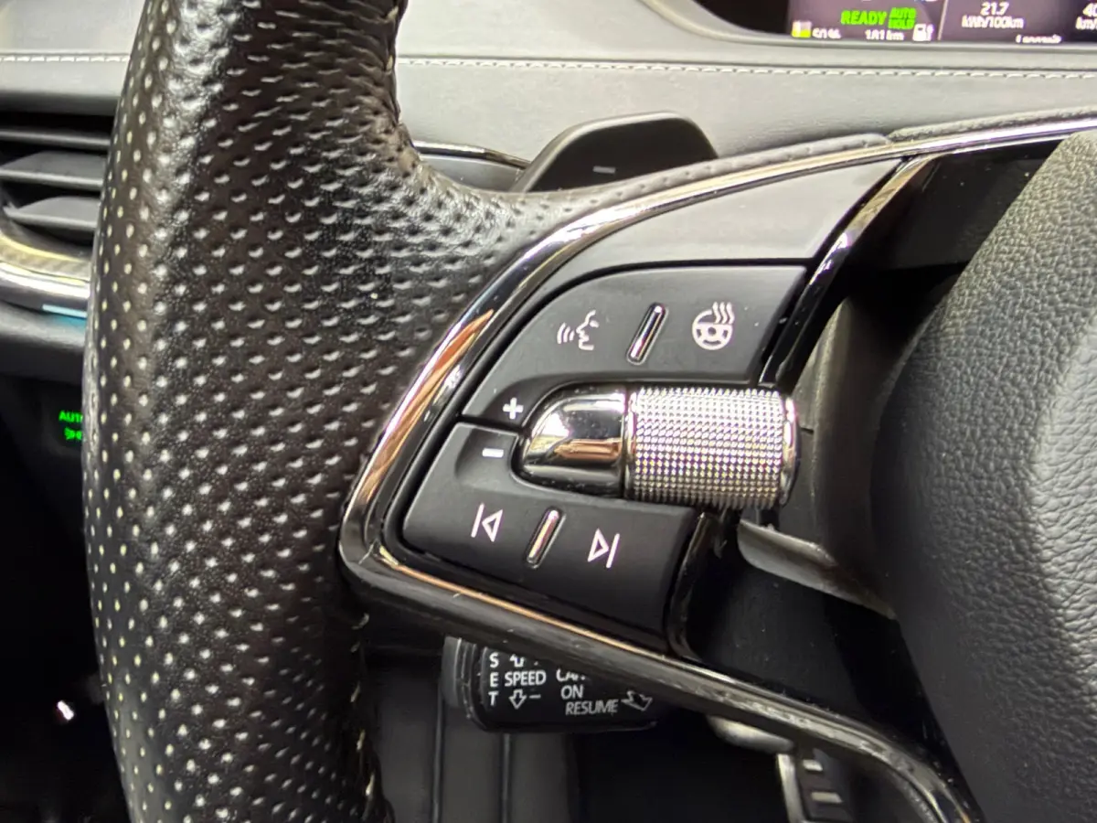 80 Sportline X Dual Navi Camera Clima Warmtepomp Trekhaak LED 21"LM