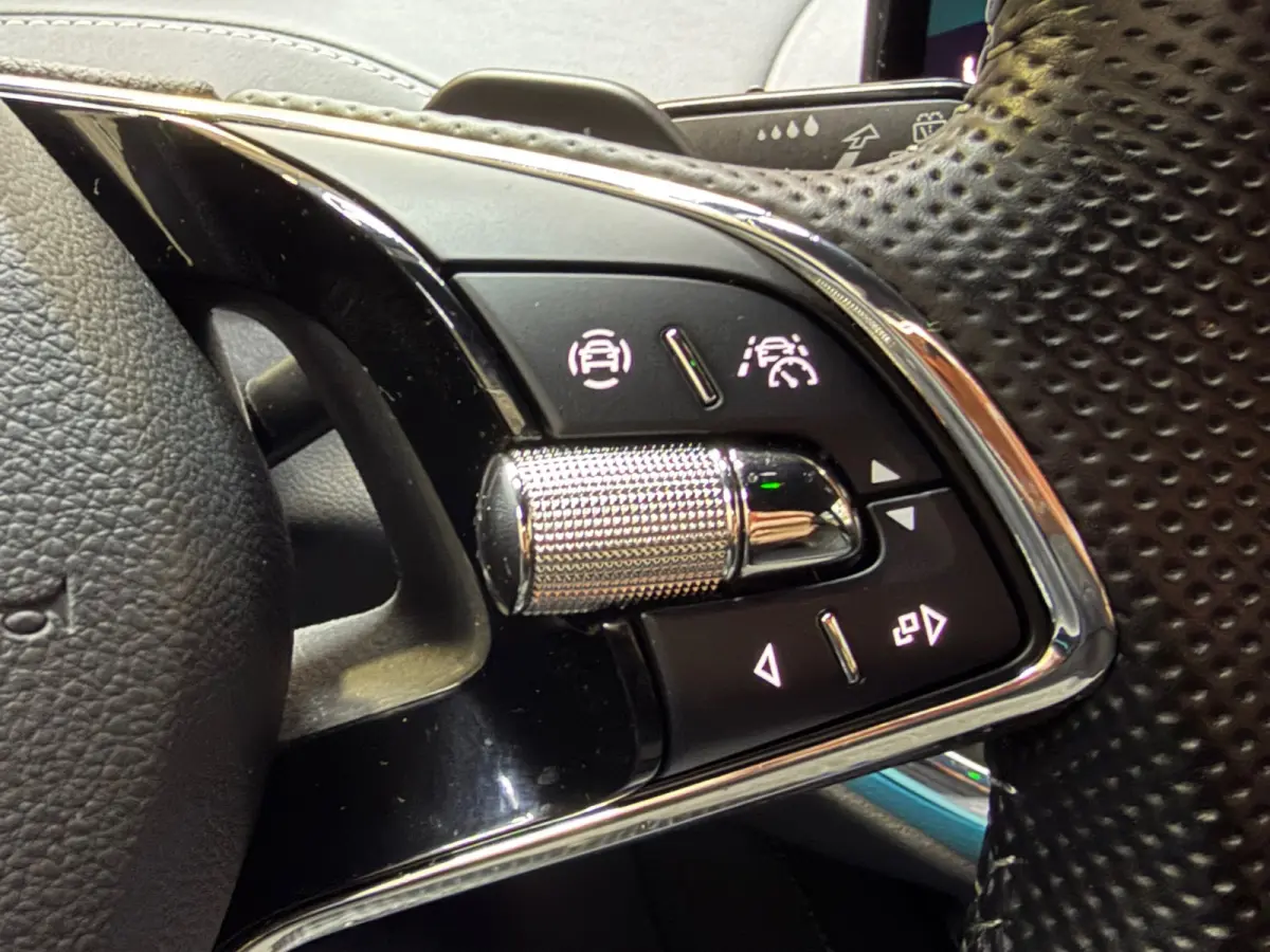 80 Sportline X Dual Navi Camera Clima Warmtepomp Trekhaak LED 21"LM