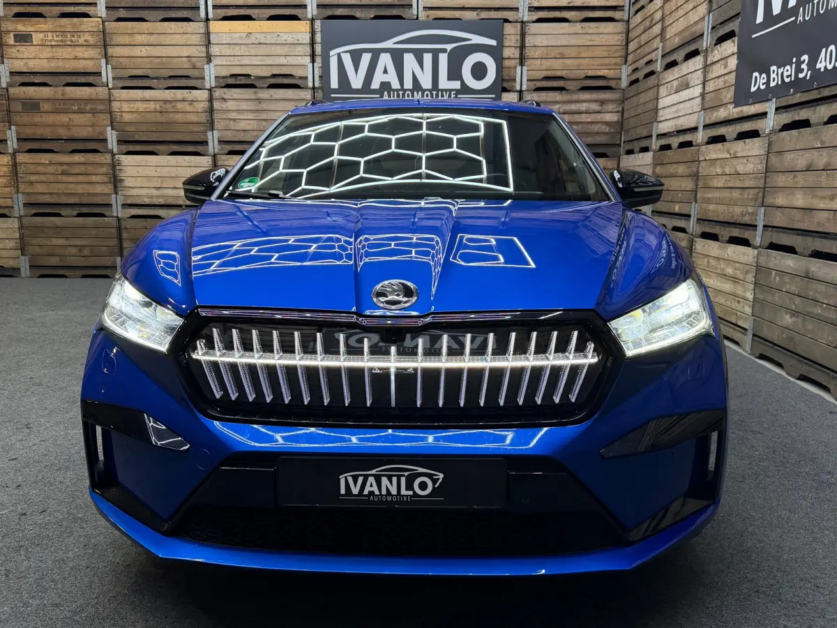 80 Sportline X Dual Navi Camera Clima Warmtepomp Trekhaak LED 21"LM