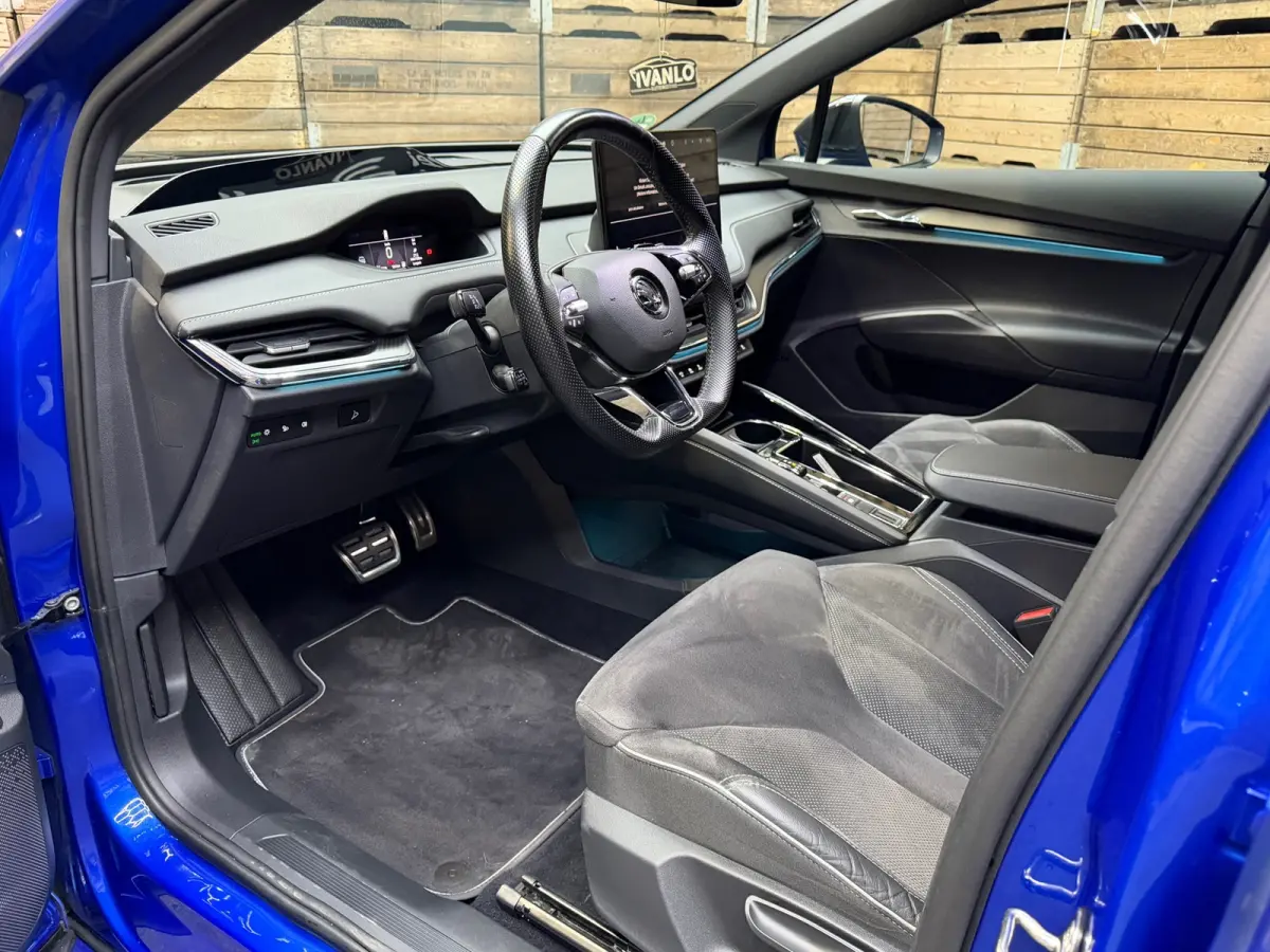 80 Sportline X Dual Navi Camera Clima Warmtepomp Trekhaak LED 21"LM