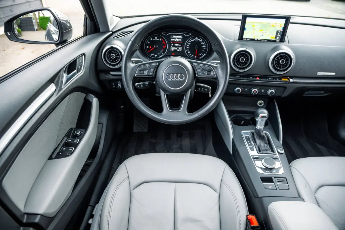 35 TFSI Design Pro Line Automaat I Panoramadak I Leder I Adaptieve Cruise I Nanogrijs Metallic I 17 Inch I NAP