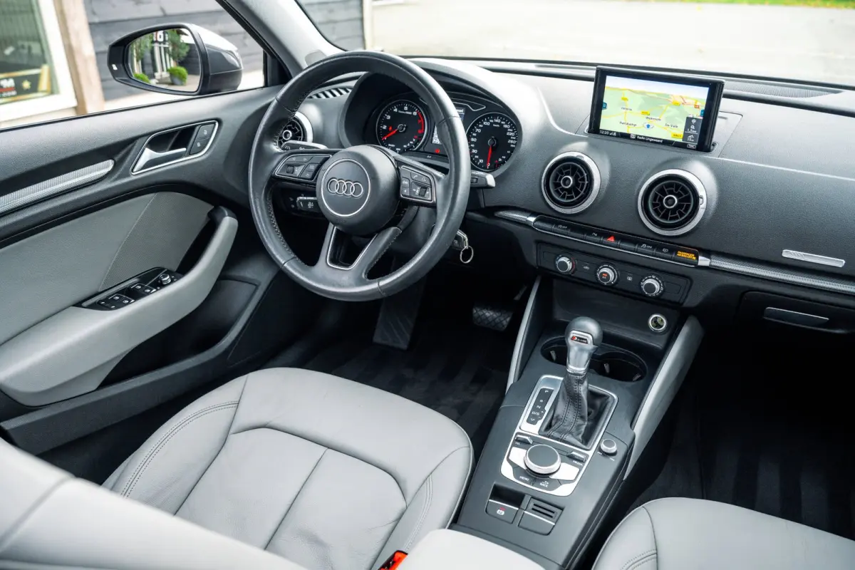 35 TFSI Design Pro Line Automaat I Panoramadak I Leder I Adaptieve Cruise I Nanogrijs Metallic I 17 Inch I NAP