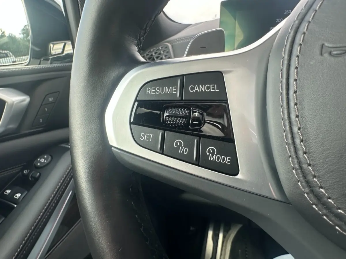 xDrive50e M-sport bj2023 BTW *Pano *Head-up *22inch *Trekhaak