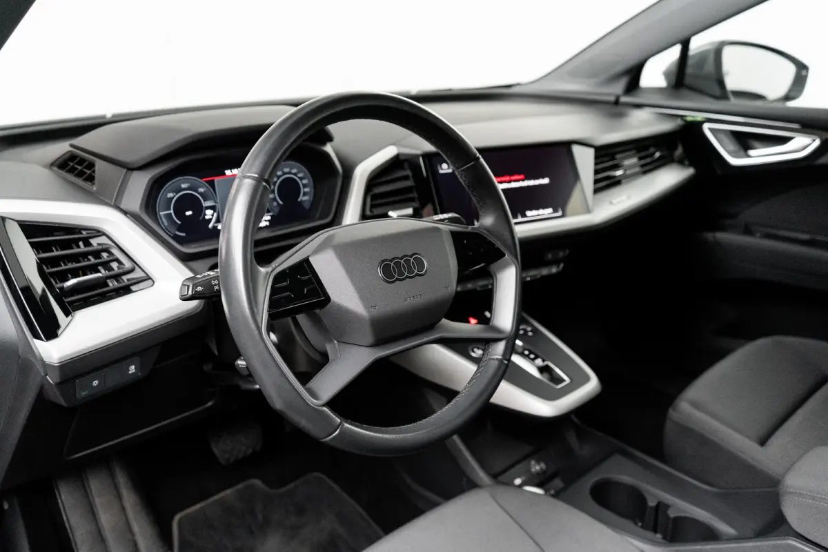 45 Edition 82 kWh | ADAPTIVE CRUISE | STOELVERWARMING | LED | NAVI | ELEKTR. ACHTERKLEP | PARK SENS | CLIMA