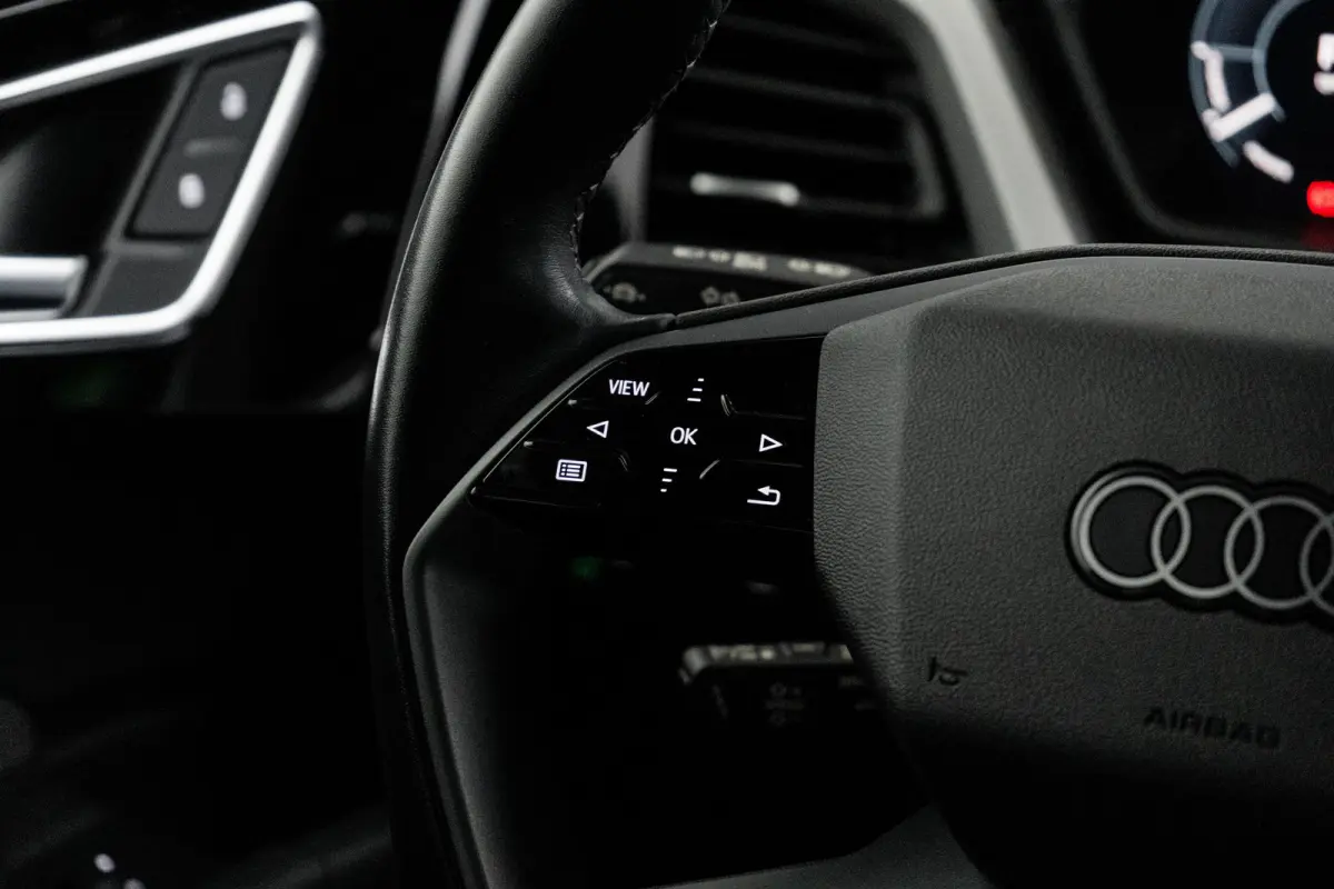 45 Edition 82 kWh | ADAPTIVE CRUISE | STOELVERWARMING | LED | NAVI | ELEKTR. ACHTERKLEP | PARK SENS | CLIMA