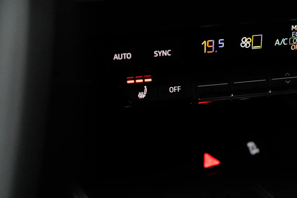 45 Edition 82 kWh | ADAPTIVE CRUISE | STOELVERWARMING | LED | NAVI | ELEKTR. ACHTERKLEP | PARK SENS | CLIMA