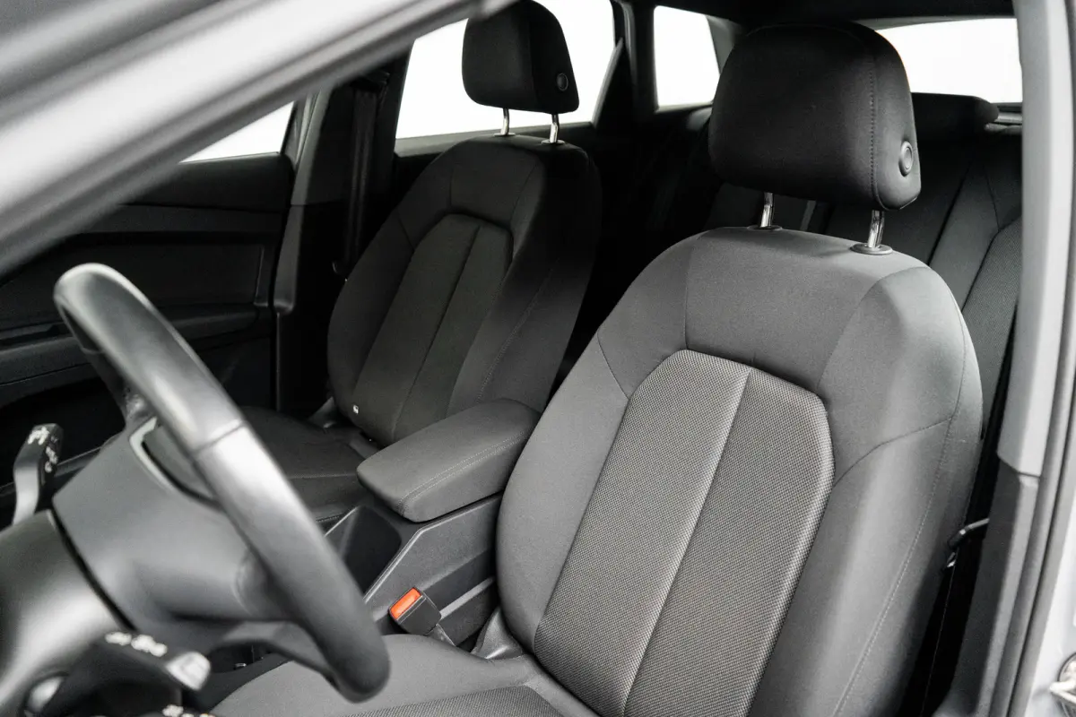 45 Edition 82 kWh | ADAPTIVE CRUISE | STOELVERWARMING | LED | NAVI | ELEKTR. ACHTERKLEP | PARK SENS | CLIMA