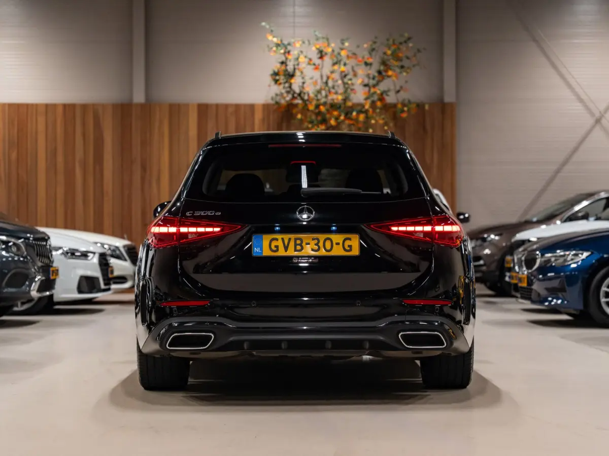 300e AMG Line Business, Night Pakket, Plug-In, Ambiënte Light, Apple Carplay, Cruise, Cam, PDC, Navi