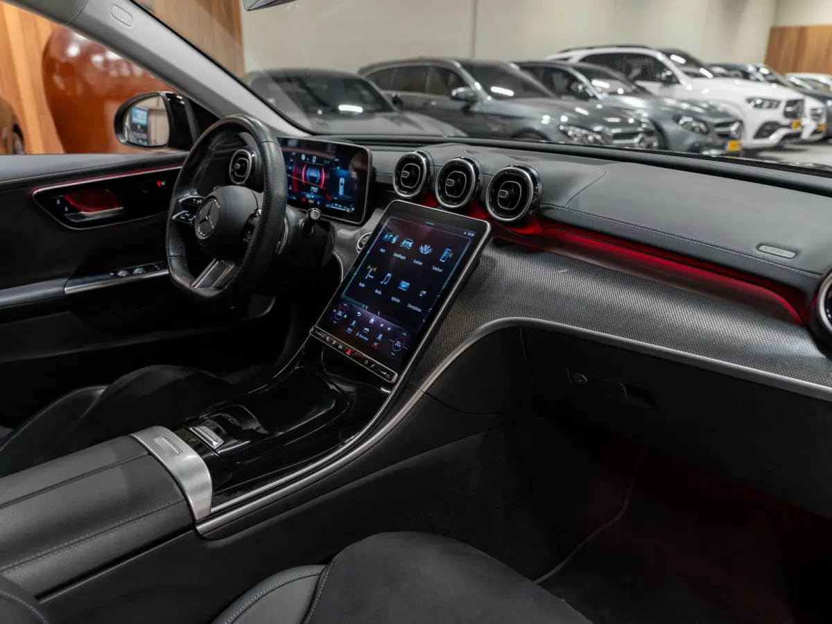 300e AMG Line Business, Night Pakket, Plug-In, Ambiënte Light, Apple Carplay, Cruise, Cam, PDC, Navi
