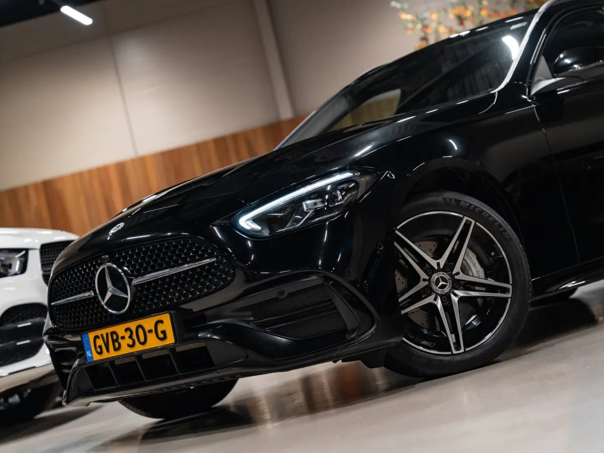 300e AMG Line Business, Night Pakket, Plug-In, Ambiënte Light, Apple Carplay, Cruise, Cam, PDC, Navi