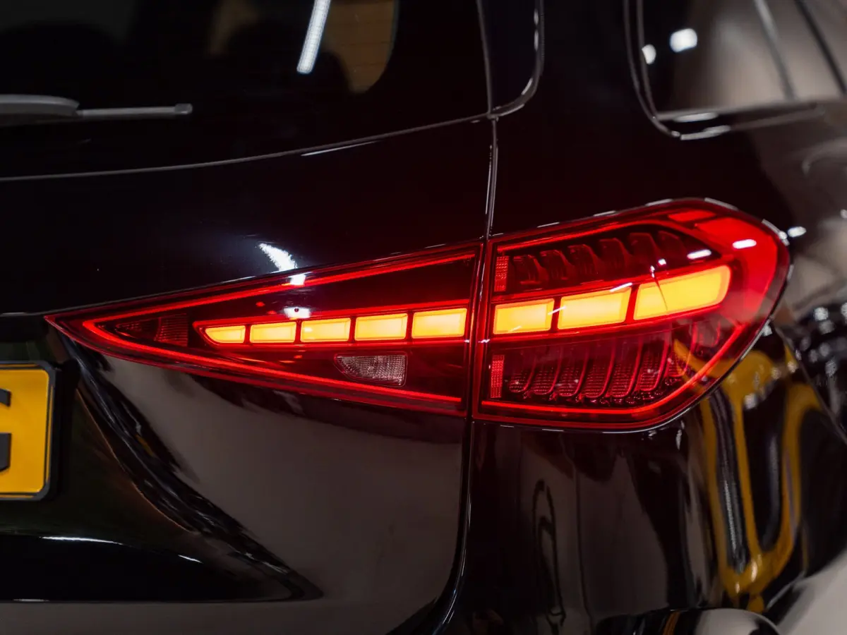 300e AMG Line Business, Night Pakket, Plug-In, Ambiënte Light, Apple Carplay, Cruise, Cam, PDC, Navi