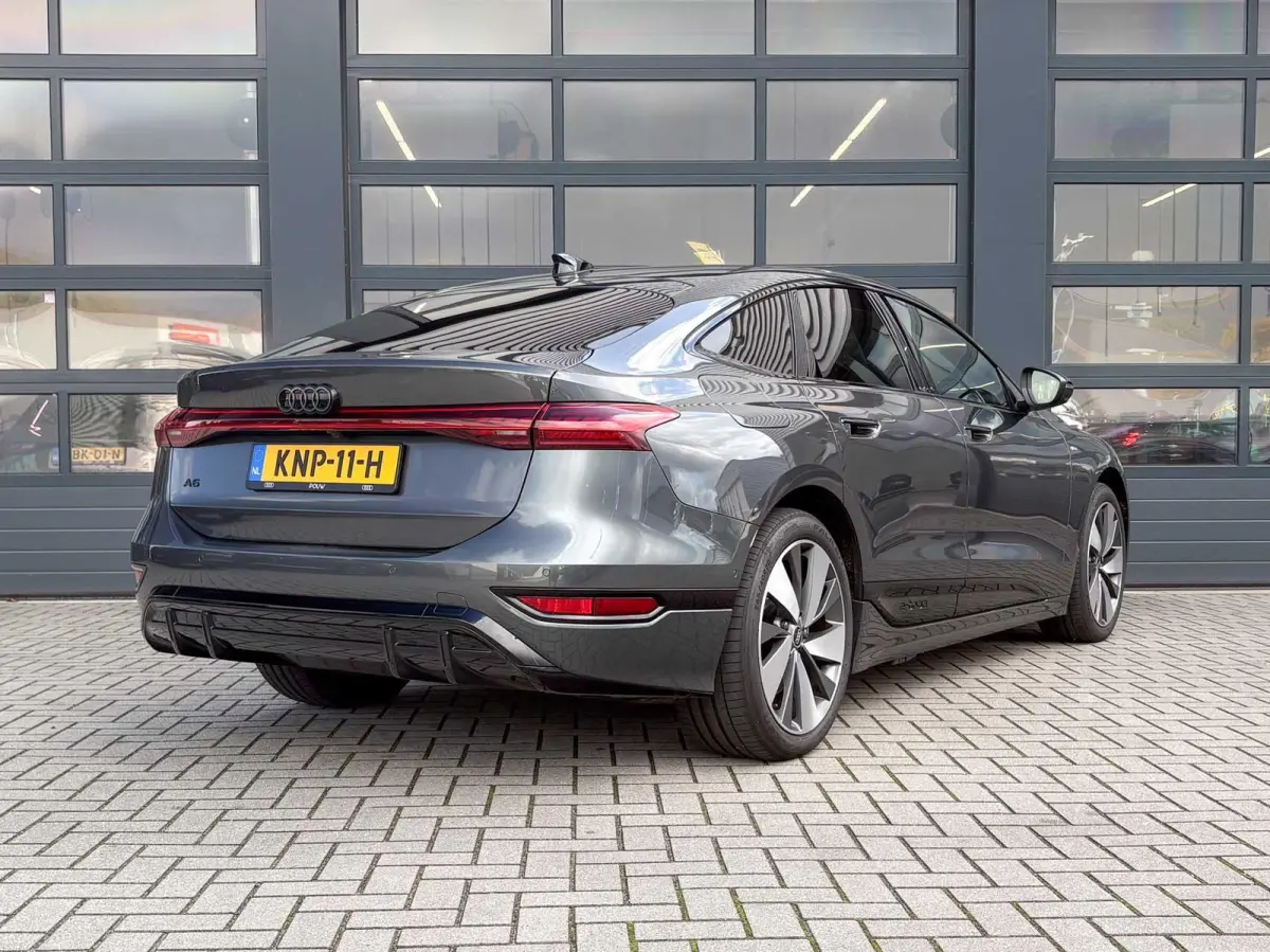 286pk S Edition 83 kWh | Trekhaak | Scherm Passagier | Stoelventilatie