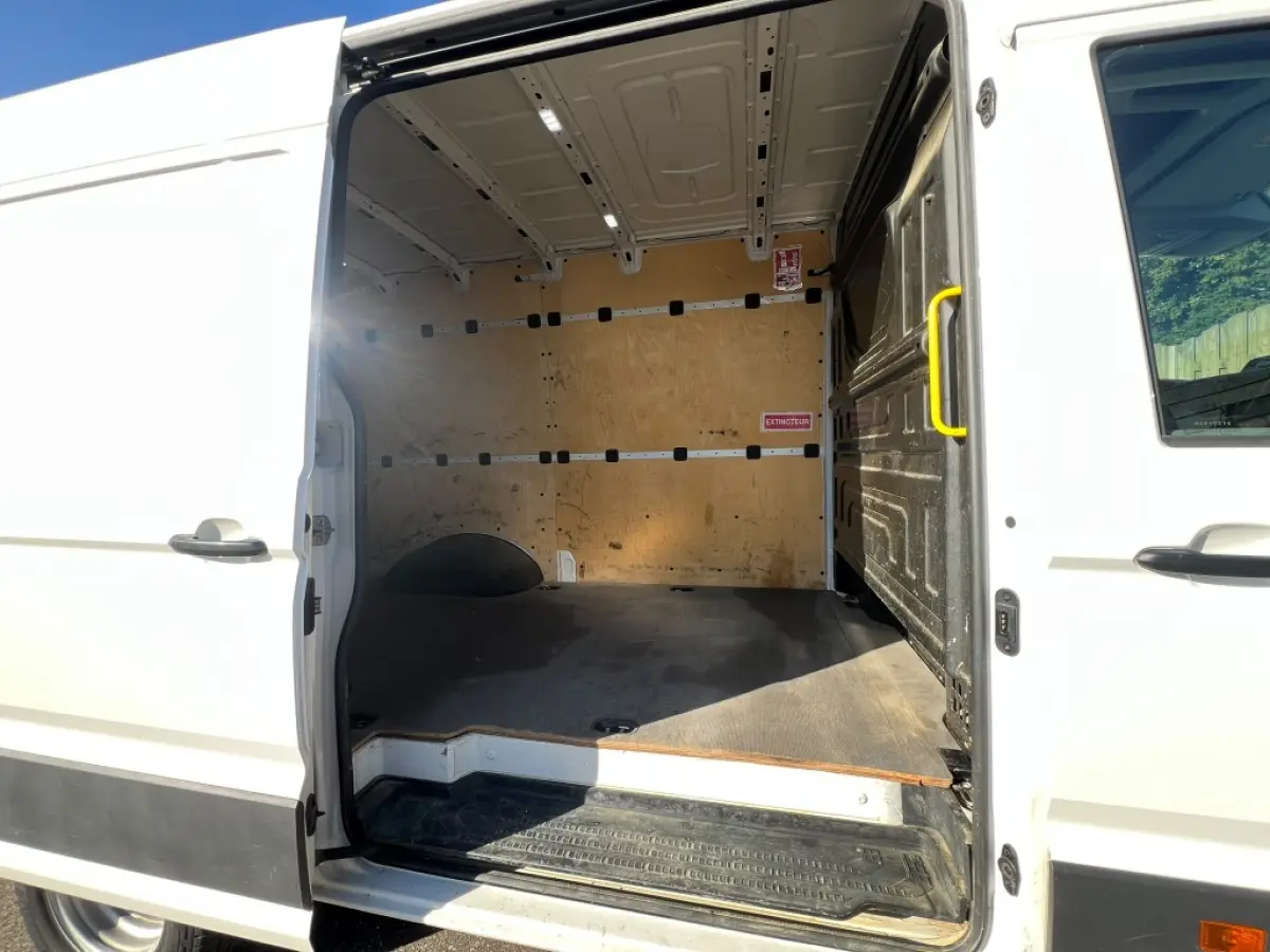 50 2.0 TDI 177pk L3H3 RWD | Camera | Trekhaak | App-Connect