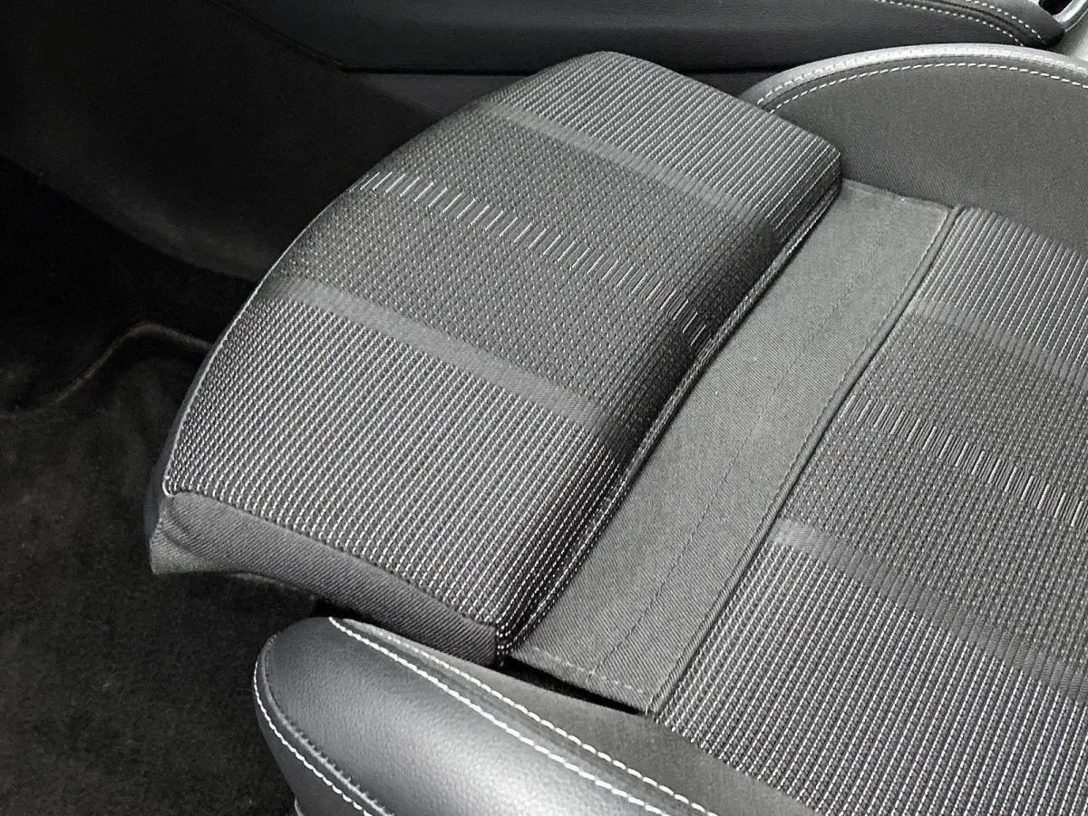 1.2 Turbo Elegance Automaat | Camera | Navigatie | Digitaal Cluster | Adaptieve Cruise Control | Dodehoek Detectie | Sensoren V+A | Elektrische Kofferklep | Stoel&Stuurverwarming | 130PK