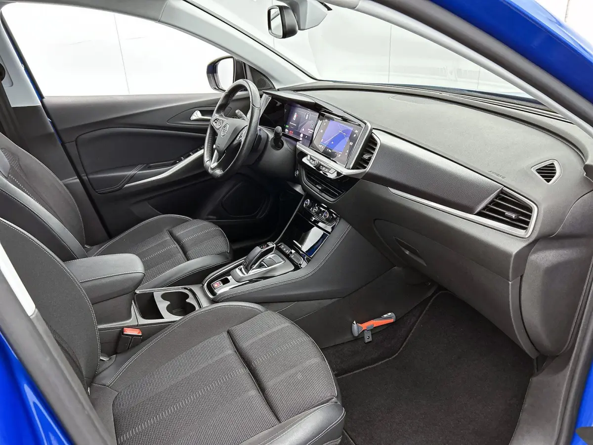 1.2 Turbo Elegance Automaat | Camera | Navigatie | Digitaal Cluster | Adaptieve Cruise Control | Dodehoek Detectie | Sensoren V+A | Elektrische Kofferklep | Stoel&Stuurverwarming | 130PK