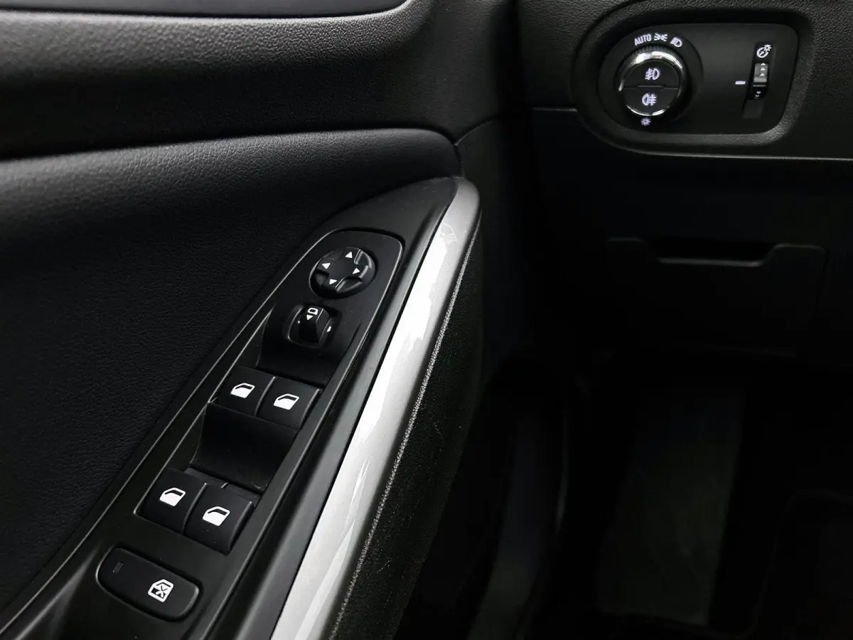 1.2 Turbo Elegance Automaat | Camera | Navigatie | Digitaal Cluster | Adaptieve Cruise Control | Dodehoek Detectie | Sensoren V+A | Elektrische Kofferklep | Stoel&Stuurverwarming | 130PK
